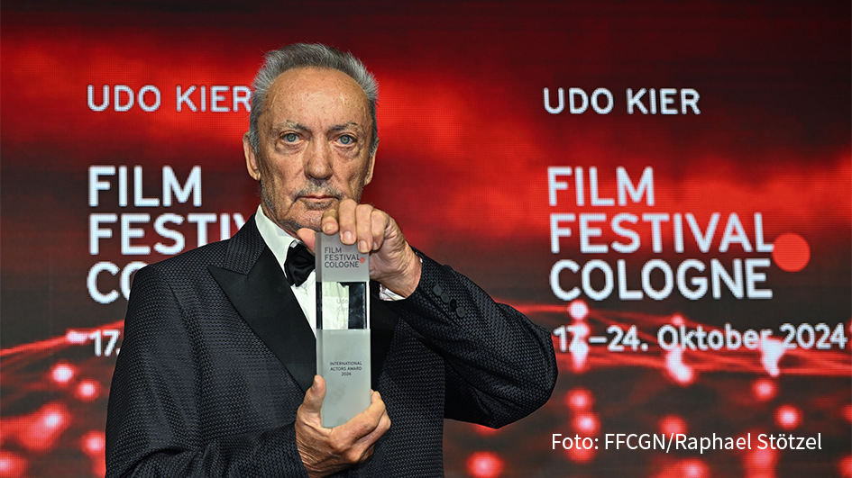Das Film Festival Cologne endete am 24. Oktober mit der Verleihung der „Film Festival Cologne Awards“ im Kölner E-Werk. Schauspieler Udo Kier erhielt dabei in seiner Geburtsstadt den „International Actors Award“ für seine beeindruckende Karriere. (Foto: FFCGN/Raphael Stötzel)