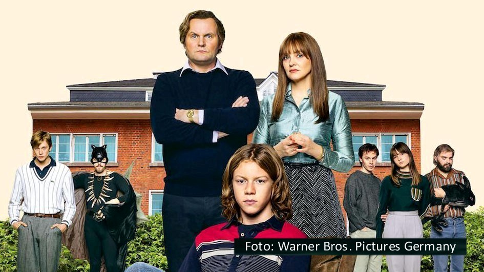 Die Romanverfilmung „Wann wird es endlich wieder so, wie es nie war“, feierte ihre Weltpremiere bei der Berlinale 2023. Regisseurin Sonja Heiss wird für die tragikomische Coming-of-Age-Geschichte nun mit dem Manfred Stelzer Preis beim Film Festival Cologne ausgezeichnet. (Foto: Warner Bros. Pictures Germany)