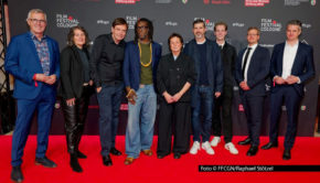 Im Kölner Filmpalast begrüßten Festivaldirektorin Martina Richter und Staatssekretär Bernd Schulte am 9. Oktober die geladenen Gäste zur Eröffnung des 35. Film Festival Cologne. Gezeigt wurde das Drama „Gavagai“ – in Anwesenheit von Regisseur Ulrich Köhler, Hauptdarsteller Jean-Christophe Folly und Produzent Ingmar Trost. Foto © FFCGN/Raphael Stözel