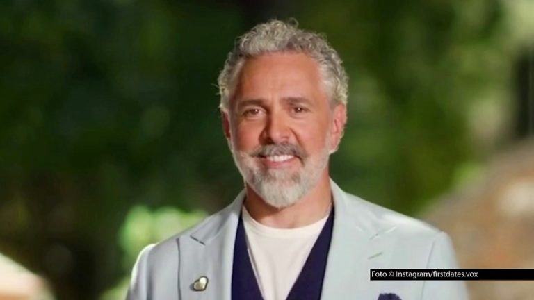 Eine weitere Folge der Dating-Doku „First Dates Hotel“ steht am 4. Mai bei Vox auf dem Programm Gastgeber Roland Trettl und sein Team stellen im Domizil auf Mallorca wieder die optimale Flirt-Urlaubsatmosphäre. Neuankömmlinge gibt’s u.a. aus Hamburg und Düsseldorf. Foto © Instagram@firstdates.vox