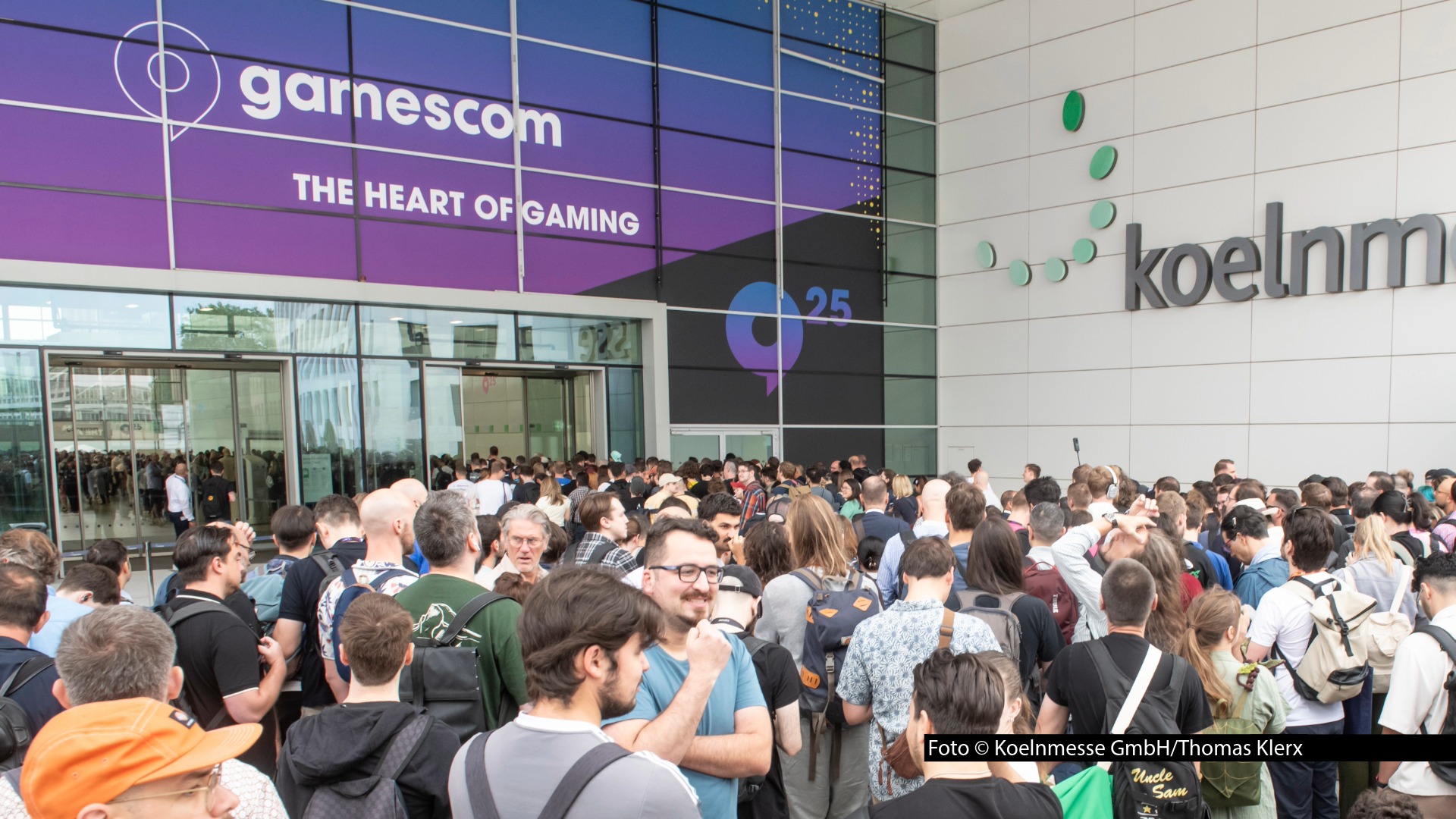 In dieser Woche verwandelt sich die Koelnmesse erneut in das Epizentrum der internationalen Spielebranche. Die gamescom 2026 bricht dabei gleich mehrere Rekorde und beginnt bereits am heutigen 24. August mit der gamescom dev. Foto © Koelnmesse GmbH/Thomas Klerx