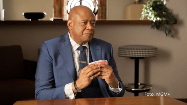 Oscar-Preisträger Forest Whitaker spielt auch in Staffel 3 der US-Serie „Godfather Of Harlem“ die Hauptfigur Bumpy Johnson. Die neuen Folgen des Gangster-Epos feiern am 11. Mai ihre Deutschland-Premiere. Sie sind exklusiv bei MagentaTV abrufbar. (Foto: MGM+)