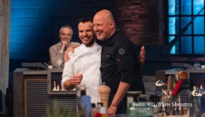 Aus guten alten Bekannten werden Gegner: In der Vox-Show „Grill den Henssler“ tritt Steffen Henssler am 21. Mai zum Küchen-Duell gegen Sternekoch Frank Rosin an. Dabei gibt’s neben den kulinarischen auch ein paar spielerische Herausforderungen, die es in sich haben. (Foto: RTL/Basti Sevastos)