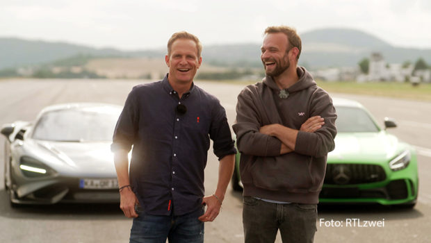 Am 23. Juni wird der Nürburgring zum Schauplatz von „GRIP – Das Motorevent“. Motorsportfans und Autoliebhaber dürften dort einen Tag lang reichlich Spaß haben. Neben dem musikalischen Auftritt von Chanelle Wyrsch sind auch bekannte Gesichter der RTLzwei-Show „Grip – Das Motormagazin“ vor Ort. (Foto: RTLzwei)