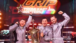 Beim gestrigen Finaltag des Live-Events „Grip – Promi Kart Masters“ auf RTLzwei waren „Dschungelkönig“ Joey Heindle, Sänger Lucas Cordalis und „Grip“-Moderator Philipp Kaess auf der Überholspur. Sie sicherten sich nach einer spannenden Verfolgungsjagd den Siegerpokal. (Foto: RTLzwei/Willi Weber)
