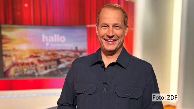Seit dem 2. Oktober gibt’s im ZDF immer montags bis freitags mehr Sendezeit für „hallo deutschland“. Das Boulevard- und Newsmagazin mit Lissy Ishag und Tim Niedernolte wurde mit dem Wegfall von „Leute heute“ täglich um 15 Minuten verlängert. (Foto: ZDF)