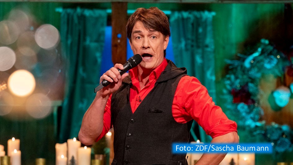 Zum elften und voraussichtlich letzten Mal steht am 24. Dezember im ZDF die Show „Heiligabend mit Carmen Nebel“ auf dem Programm. Die titelgebende Moderatorin begrüßt als Gäste u.a. Matze Knop, Ella Endlich, Wolfgang Ambros sowie die „Bergdoktor“-Stars Mark Keller und Monika Baumgartner. (Foto: ZDF/Sascha Baumann)