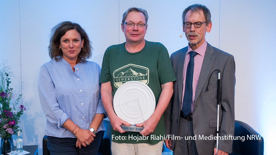 Die Film- und Medienstiftung NRW vergab gemeinsam mit dem Deutschen Blinden- und Sehbehindertenverband (DBSV) den deutschen Hörspielpreis der Kriegsblinden, auch bekannt als Preis für Radiokunst. Ausgezeichnet wurde „Entgrenzgänger II“ von Robert Schoen. (Foto: Hojabr Riahi/Film- und Medienstiftung NRW)