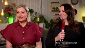 Ob skurrile Gadgets wie Mini-Bügeleisen oder Foam-Machine wirklich das halten was sie versprechen, gehen prominente Produkttesterinnen und -tester wie Ruth Moschner und Paula Lambert am kommenden 1. Oktober in einer neuen Ausgabe „Hot oder Schrott - Promi Spezial” auf den Grund. (Foto: Vox/Screenshot)