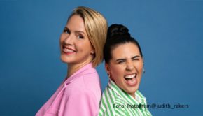 Die Moderatorinnen Judith Rakers und Ariana Baborie haben eine Special-Folge des SWR-Podcasts „1 plus 1“ produziert, in der es u.a. um ein neues Podcast-Projekt der beiden geht: Am 11. Oktober starten sie damit durch. Zuvor ist Rakers am 4. Oktober als Gast in der „NDR Talk Show“ zu sehen. (Foto: Instagram @judith_rakers)
