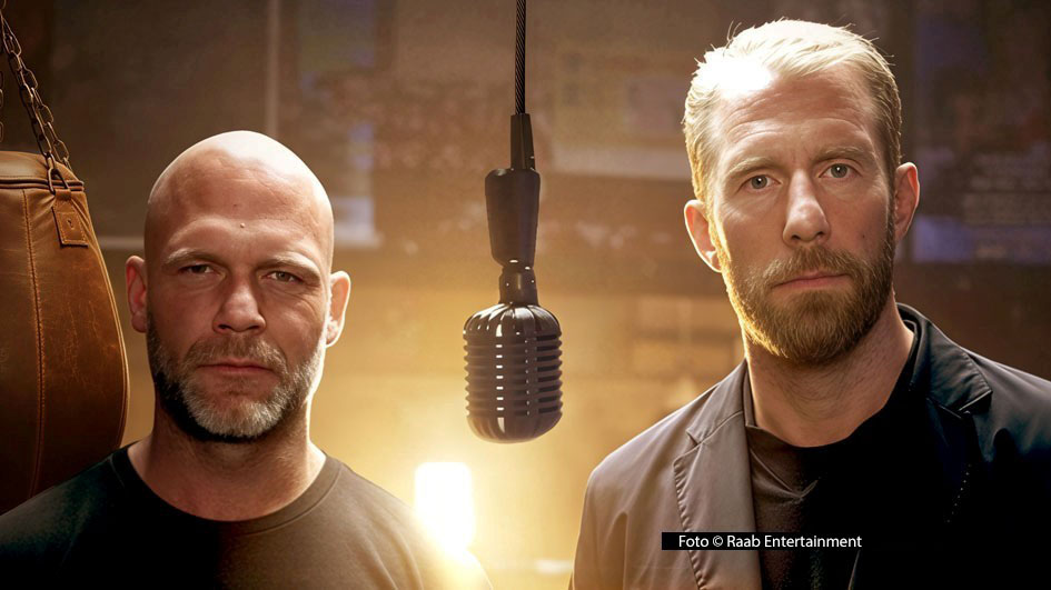 Rechtsanwalt Christopher Posch sowie Ex-Judoka und Kiezlokal-Geschäftsführer Ken Hövermann nehmen ab 2. März im wöchentlichen Video-Podcast „Knockout Club“ alle Facetten des Themas Kampfsport unter die Lupe. Dabei sind prominente Gäste wie der MMA-Star Christian Eckerlin. (Foto © Raab Entertainment)
