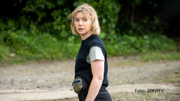 Die junge schottische Polizistin Karen Pyrie, gespielt von Lauren Lyle, muss ab dem 23. Juli ihren ersten Fall im ZDF lösen. In „Echo einer Mordnacht“ rollt sie einen ungeklärten Fall aus dem Jahr 1996 noch einmal auf. Die Romanvorlage stammt von Bestseller-Autorin Val McDermid. (Foto: ZDF/ITV)
