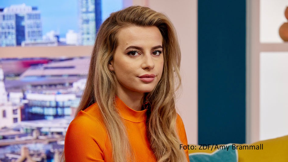 ZDFneo, das auch als Koproduzent beteiligt ist, zeigt ab 17. November an zwei Sonntagen die britische True-Crime-Dramaserie „Kidnapped – The Chloe Ayling Story“ mit Nadia Parkes in der Titelrolle. Gezeigt wird der wahre Fall eines Models, das unter mysteriösen Umständen in Italien entführt wurde. (Foto: ZDF/Amy Bramall)