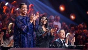 Die „Let’s Dance“-Jury Jorge González, Motsi Mabuse und Joachim Llambi tritt am heutigen 20. Mai zum großen Staffelfinale bei RTL zusammen. Mathias Mester, Janin Ullmann und René Casselly konkurrieren um den Titel des „Dancing Stars“. (Foto: RTL/Stefan Gregorowius)