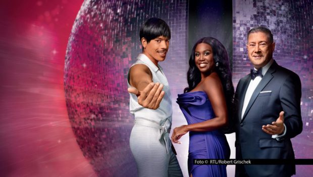 Der Countdown zur 19. Staffel von „Let’s Dance“ läuft: Neben dem prominenten Teilnehmerfeld stehen inzwischen auch die Profitänzer sowie der offizielle Starttermin fest. Unverändert bleibt das bewährte Juroren-Trio mit Joachim Llambi, Motsi Mabuse und Jorge González. Foto © RTL/Robert Grischek