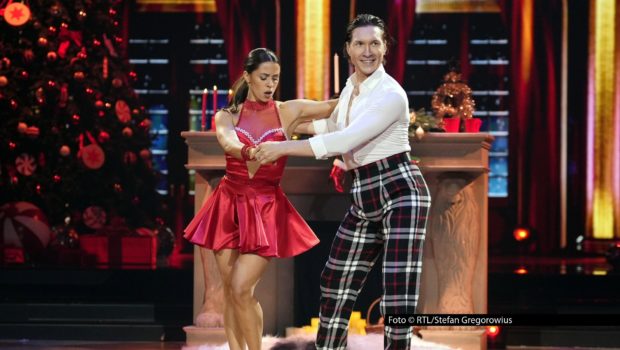 Zum Start ins vierte Adventswochenende feiert auch „Let’s Dance“ Weihnachten. Am 19. Dezember lädt die RTL-Show zu einer festlichen Sonderausgabe ein. Zu den prominenten Tanzpaaren des Abends zählen u.a. Sängerin Vanessa Mai und Profi Evgeny Vinokurov. Foto © RTL/Stefan Gregorowius