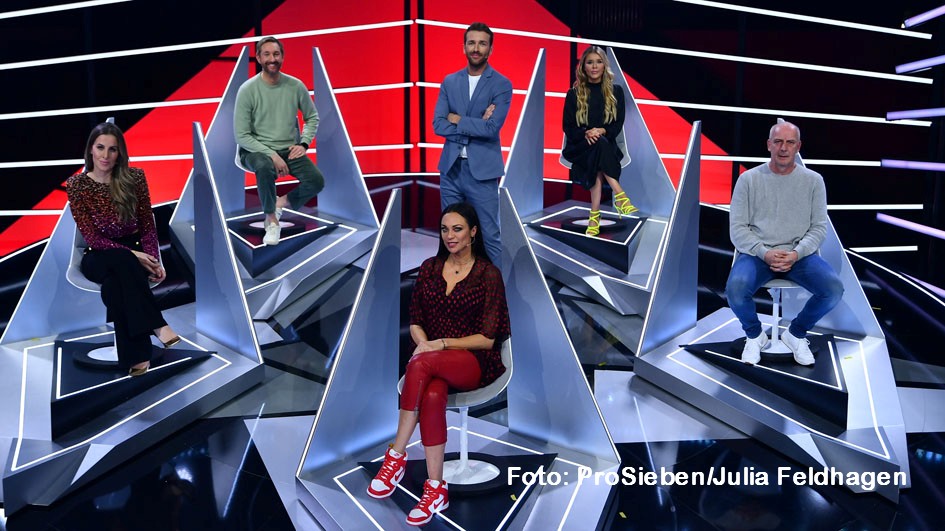 HP_Lucky Stars_2022_Charlotte Würdig, Daniel Boschmann, Christian Düren, Laura Karasek, Mario Basler, Lilly Becker_Foto ProSieben_Julia Feldhagen