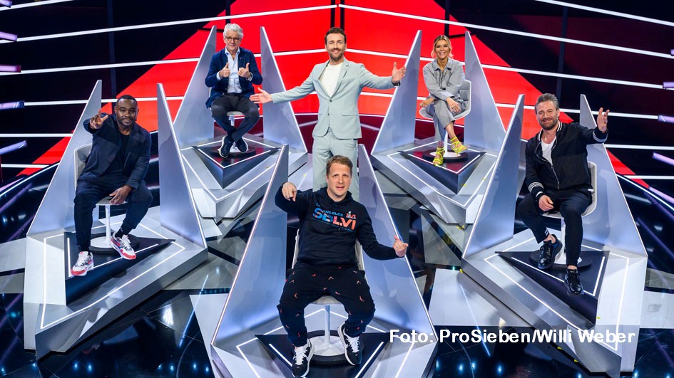 HP_Lucky Stars_Finale Staffel 1_2022_Nelson Müller, Marcel Reif, Christian Düren, Laura Karasek, Sasha, Oliver Pocher_Foto ProSieben_Willi Weber