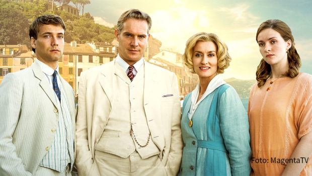 Heute startet die britische Dramaserie „Hotel Portofino“ in Deutschland exklusiv bei MagentaTV. Die sechsteilige Serie spielt im Italien der goldenen 20er und zeigt eindrucksvoll, welche Spannungen die 100 Jahre zurückliegende Ära prägten. (Foto: MagentaTV)