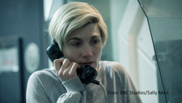 Am 15. Februar gibt die Deutsche Telekom ihrem eigenen Streaming-Angebot auf MagentaTV einen neuen Namen. Aus der „Megathek“ wird demnach „MagentaTV+“. Inhaltlich bleibt das Portfolio unverändert. Als neues Highlight für den April wurde u.a. die zweite Staffel der Serie „Time“ mit Jodie Whittaker angekündigt. (Foto: BBC Studios/Sally Mais)