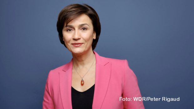 Die Inflation, der Ukraine-Krieg und der künftige Umgang mit dem Coronavirus sind einige der Themen, die diese Woche in Sandra Maischbergers ARD-Talkshow auf der Agenda stehen. Zu Gast sind u.a. Bundesfinanzminister Christian Lindner und Virologe Hendrik Streeck. (Foto: WDR/Peter Rigaud)