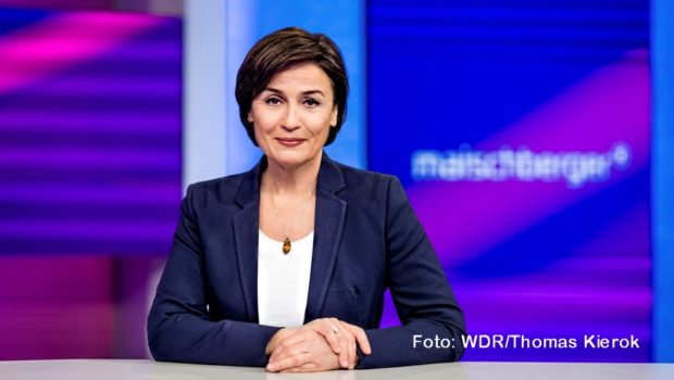 Am 2. Oktober begrüßt Sandra Maischberger u.a. den Entertainer und Bestsellerautor Hape Kerkeling in ihrer ARD-Talkshow. Im Gespräch geht es neben seiner persönlichen Ahnenforschung auch um die zunehmende Bedeutung und Herausforderungen der Demokratie. (Foto: WDR/Thomas Kierok)