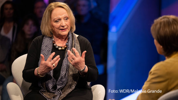 Am 30. April begrüßt Sandra Maischberger u.a. die ehemalige Bundesjustizministerin Sabine Leutheusser-Schnarrenberger zu ihrer Talkshow im Ersten. Die FDP-Politikerin verrät, was mit dem kürzlich beschlossenen 12-Punkte-Plan ihrer Partei gemeint ist und was dieser für die Zukunft der Ampelregierung bedeuten könnte. (Foto: WDR/Melanie Grande)