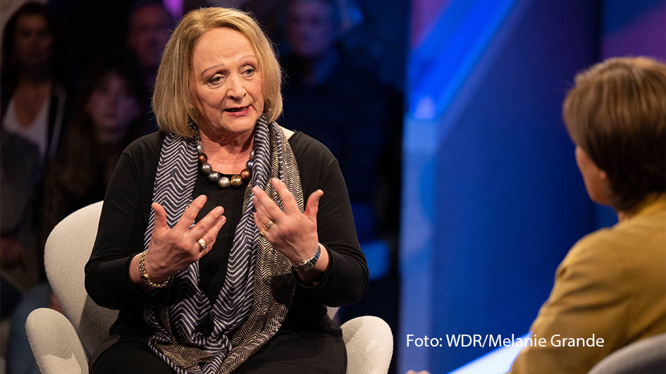 Am 30. April begrüßt Sandra Maischberger u.a. die ehemalige Bundesjustizministerin Sabine Leutheusser-Schnarrenberger zu ihrer Talkshow im Ersten. Die FDP-Politikerin verrät, was mit dem kürzlich beschlossenen 12-Punkte-Plan ihrer Partei gemeint ist und was dieser für die Zukunft der Ampelregierung bedeuten könnte. (Foto: WDR/Melanie Grande)