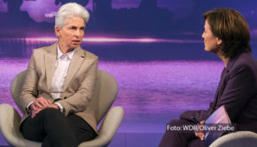 Die ukrainischen Truppen vermeldeten zuletzt Erfolge an der Südfront und auf der Krim. Wie die aktuellen Geschehnisse einzuschätzen sind, diskutiert Sandra Maischberger am 26. September in ihrer ARD-Talkshow u.a. mit FDP-Verteidigungsexpertin Marie-Agnes Strack-Zimmermann. (Foto: WDR/Oliver Ziebe)
