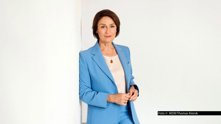 Am 12. August begrüßt Sandra Maischberger im Ersten ab 23:20 Uhr u.a. den Vorsitzenden des Auswärtigen Ausschusses, Armin Laschet (CDU), sowie den US-amerikanischen General a.D. Ben Hodges. Zum Einzelgespräch ist TUI-Chef Sebastian Ebel im Studio. Foto © WDR/Thomas Kierok