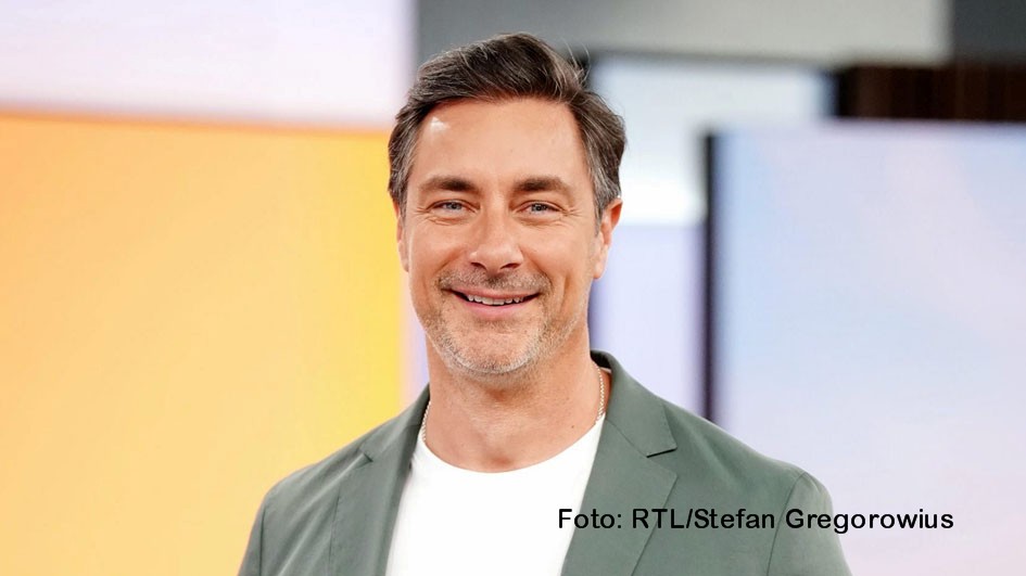 Moderator Marco Schreyl kehrt am 16. April mit der ersten Live-Show der aktuellen Staffel zu „Deutschland sucht den Superstar“ zurück. Die RTL-Castingshow geht mit zehn Talenten in die entscheidende Phase. Als Gastjuror ist Sänger Thomas Anders mit dabei. (Foto: RTL/Stefan Greogorowius)