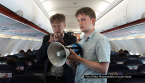 Eine Woche lang steht Saarbrücken ab dem 20. Januar wieder im Zeichen des jungen deutschsprachigen Films. Die 46. Ausgabe des Filmfestivals Max Ophüls Preis wird offiziell mit Jan Henrik Stahlbergs Mocku-mentary „Muxmäuschenstill X“ eröffnet. (Foto: Mux Filmproduktion/Carolin Hauke)