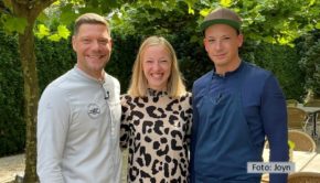 Am 6. Januar geht der kulinarische Wettstreit „Mein Lokal, Dein Lokal“ bei Kabel Eins in eine weitere Runde. Neu-Host Robin Pietsch reist zum Auftakt nach Großmaischeid, wo Maxime und Hendrik Löffler „Das Löffler’s“ betreiben. Sie treten gegen vier weitere Restaurants aus Koblenz und Umgebung an. (Foto: Joyn)