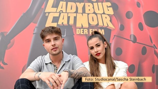 Das französische Animations-Abenteuer „Miraculous: Ladybug & Cat Noir – Der Film“ feiert am 16. Juni im Berliner Zoo Palast seine Deutschlandpremiere. In der deutschen Synchronfassung leihen Sarah Engels und Mike Singer den beiden Titelhelden ihre Gesangsstimmen. (Foto: Studiocanal/Sascha Steinbach)