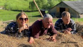 In der neuen ProSieben-Show „Mission: Job Unknown“ müssen Prominente an internationalen Schauplätzen berufliche Herausforderungen meistern. Jeweils zwei Duos treten gegeneinander an. Los geht’s am 14. Februar mit Laura Karasek und Oliver Pocher sowie Sven Hannawald und Mario Basler. (Foto: ProSieben)