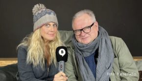 In der aktuellen Ausgabe des barba radio-Podcasts „Mit den Waffeln einer Frau“ ist Musiker Heinz Rudolf Kunze zu Gast. Mit Barbara Schöneberger spricht er u.a. über Eitelkeit, leidenschaftliches Sammeln und die vergleichsweise komfortablen Rahmenbedingen für Künstler in den 1980er Jahren. (Foto: barba radio)