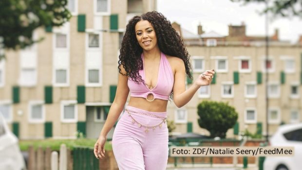 Als Hauptdarstellerin, Drehbuchautorin und Mitproduzentin zeichnet Nicôle Lecky bei der britischen Musik-Dramaserie „Mood“ verantwortlich. ZDFneo, das auch als Koproduzent beteiligt war, strahlt den mit zwei BAFTA Awards ausgezeichneten Sechsteiler am 21. Juli erstmals in Deutschland aus. (Foto: ZDF/Natalie Seery/FeedMee)