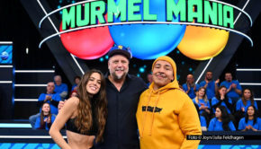 Die Sat.1-Spielshow „Murmel Mania“ geht in die sechste Staffel. Zum Auftakt am 30. Mai stellen sich die Musiker Vanessa Mai, Smudo und Lou Bega der Murmel-Challenge. Wer am Ende siegt, darf am 20. Juni noch einmal im großen Finale sein Fingerspitzengefühl unter Beweis stellen. Foto © Joyn/Julia Feldhagen