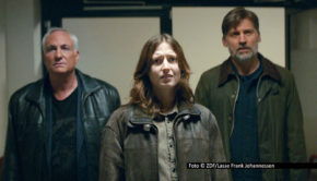 30 Jahre nach seinem Kult-Thriller „Nightwatch“ hat der dänische Autorenfilmer Ole Bornedal eine Fortsetzung gedreht. Das ZDF zeigt „Dämonen der Vergangenheit“ mit u.a. Kim Bodnia, Fanny Leander Bornedal und Nikolaj Coster-Waldau am 17. November erstmals im deutschen Free-TV. (Foto © ZDF/Lasse Frank Johannessen)