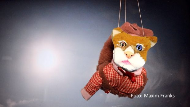 Bei den Internationalen Kurzfilmtagen Oberhausen, die in diesem Jahr am 26. April beginnen, wird auch das 25. Jubiläum des MuVi-Preises für das beste Musikvideo gefeiert. Neben zwölf nominierten Beiträgen, darunter „Almost Puppet“ von Maxim Franks, gibt’s auch eine Online-Retro-Reihe mit älteren Gewinner-Clips. (Foto: Maxim Franks)