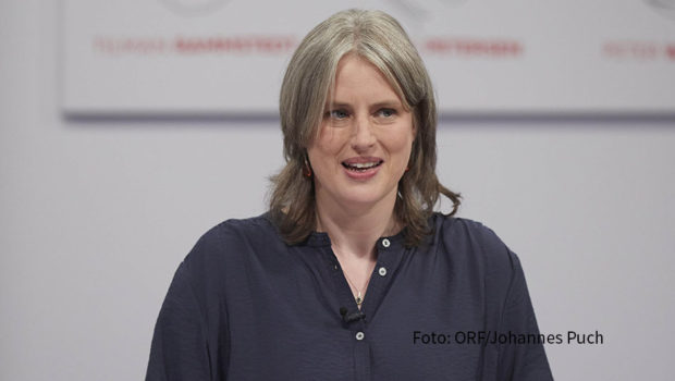 Am 28. Juni wurden in Klagenfurt die Tage der deutschsprachigen Literatur eröffnet. Das Rennen um den Ingeborg-Bachmann-Preis läuft. Die Jury um Insa Wilke entscheidet am 2. Juli, wer in diesem Jahr mit der prestigeträchtigen Auszeichnung geehrt wird. 3sat und ORF übertragen live. (Foto: ORF/Johannes Puch)