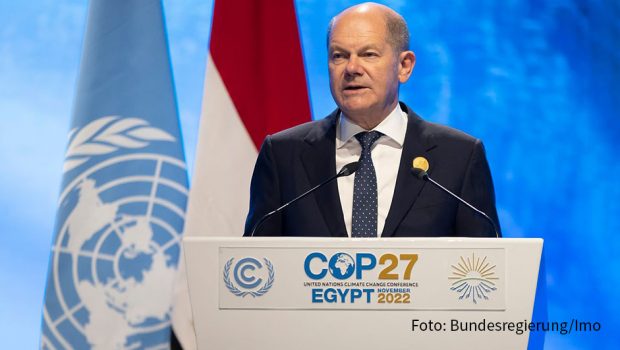 Der Kanzler kommt: Olaf Scholz eröffnet am 2. Dezember den 15. Deutschen Nachhaltigkeitstag. Dabei werden neben prominenten Ehrenpreisträgerinnen und -trägern auch Unternehmen, Kommunen und Forscher mit dem Deutschen Nachhaltigkeitspreis ausgezeichnet. (Foto: Bundesregierung/lmo)