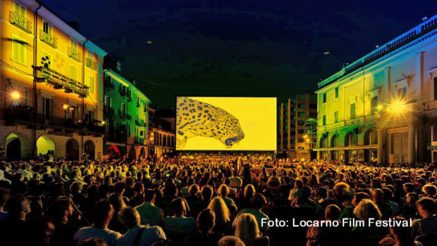Ab dem heutigen 3. August wird die Piazza Grande wieder zum Treffpunkt für Filmfans und Branchenvertreter. An insgesamt elf Tagen ist sie der zentrale Spielort für das traditionsreiche Locarno Film Festival. (Foto: Locarno Film Festival)
