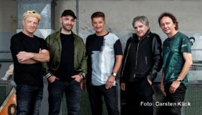 Die Band PUR um Sänger Hartmut Engler tourt mit ihren neuen Album „Persönlich“ durch die größten deutschen Hallen. Los geht’s am 17. April in der Heimatregion der Musiker, mit einer „öffentlichen Generalprobe“ in der bereits ausverkauften MHP Arena in Ludwigsburg. (Foto: Carsten Klick)