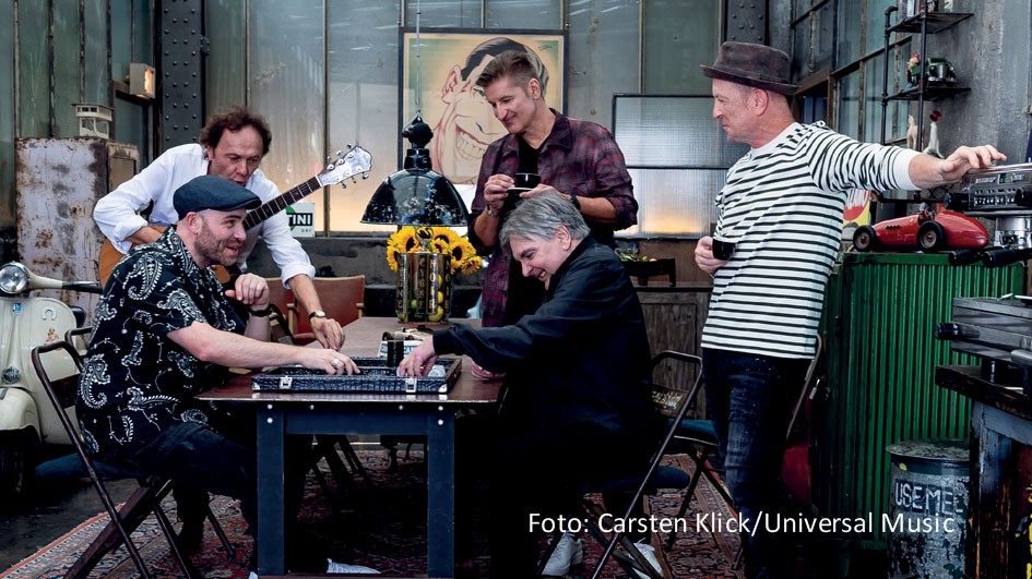 Mit dem neuen Top-5-Album „Persönlich“ im Gepäck tourt PUR im April und Mai durch zehn deutsche Städte. Für die Konzertreise der Band um Frontmann Hartmut Engler wurde nun die New Yorker A-capella-Formation Naturally 7 als Support-Act bestätigt. (Foto: Carsten Klick/Universal Music)