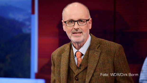 Förster und Buchautor Peter Wohlleben war in dieser Woche bereits bei „Hart aber fair“ im Ersten zu sehen. Zudem spricht er in der neuen Ausgabe von „Maischberger. Der Podcast“ ausführlich über die Bedeutung des Waldes für den Klimaschutz. (Foto: WDR/Dirk Borm)