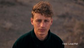 Drei Tage lang wird der Kurpark von Bad Füssing zur Konzertarena. Beim „Magic Blue Open Air“ stehen ab dem 1. August Konzerte von Tim Bendzko und Alphaville sowie eine Schlagerparty mit zahlreichen Stars des Genres auf dem Programm. (Foto: Lukas Piel)