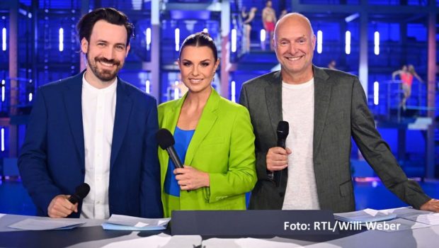 Nach der erfolgreichen Premiere im vergangenen Jahr geht das „RTL Turmspringen“ am 10. Februar in seine zweite Runde. Das Moderations-Trio Jan Köppen, Laura Wontorra und Frank Buschmann begrüßt dazu 20 Promis. Auf den Sprungturm klettern u.a. Janique Johnson, Fabian Hambüchen, Lucy Diakovska und René Casselly. (Foto: RTL/Willi Weber)