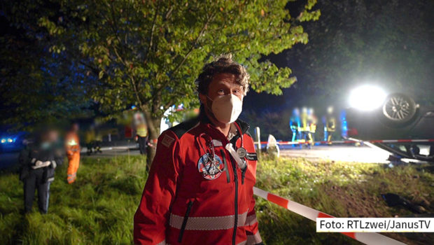 Detaillierte Einblicke in den Arbeitsalltag von Rettungsteams aus ganz Deutschland gibt eine neue Doku-Serie auf RTLzwei. „Nachtschicht: Einsatz für die Lebensretter“ wird ab dem 17. Mai in der Dienstags-Primetime ausgestrahlt. (Foto: RTLzwei/JanusTV)