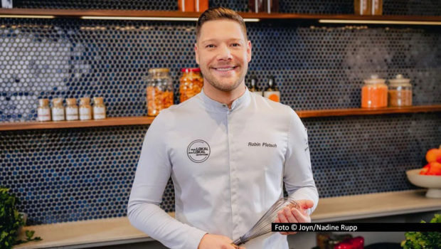 Bei Kabel Eins geht „Mein Lokal, Dein Lokal“ ab dem 24. November in eine neue Wettbewerbs-Woche. Spitzenkoch Robin Pietsch führt als Host durch das Geschehen, dass sich diesmal in fünf Restaurants im Ruhrgebiet abspielt. Schauplätze sind Duisburg, Dorsten und Oberhausen. Foto © Nadine Rupp